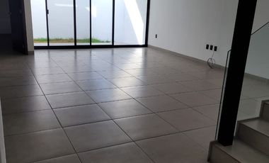 CASA EN RENTA EN PUNTA DEL ESTE, LEON GUANAJUATO