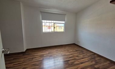 CASA EN RENTA FRACC. PASEOS DEL VALLE EN TOLUCA A 5 MINUTOS DE PABELLON METEPEC