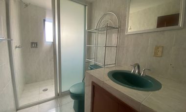 AMPLIA CASA EN VENTA, IDEAL PARA OFICINAS O CASA HABITACIÓN EN METEPEC