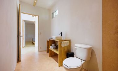 SE VENDE Casa de 2 niveles en Puerto Escondido – ¡Ideal para rentas en Airbnb
