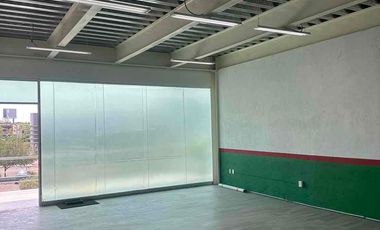 Local planta Alta amplio en plaza VIP en renta Irapuato