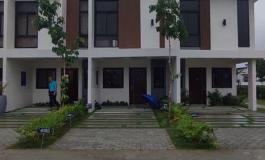 Modern design townhouses by SMDC in Mabalacat Pampanga
