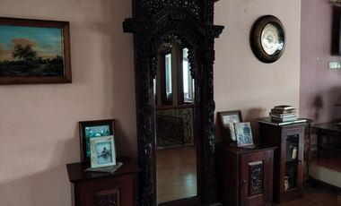 RUMAH CANTIK DI DAGO COBLONG BANDUNG Desain Unik dengan Taman Luas