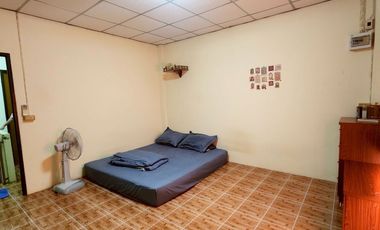 Great for Living or Investment – Rare Find at Sumritaiwan 3 Village (Uthai–Ayutthaya Zone)! A beautiful townhouse in a golden location near Wat Sakae.