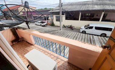 Great for Living or Investment – Rare Find at Sumritaiwan 3 Village (Uthai–Ayutthaya Zone)! A beautiful townhouse in a golden location near Wat Sakae.