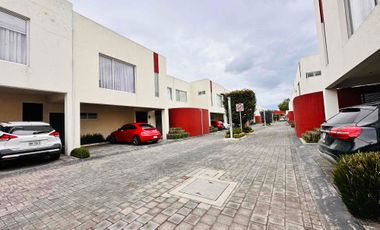 Venta de casa en privada en  Metepec
