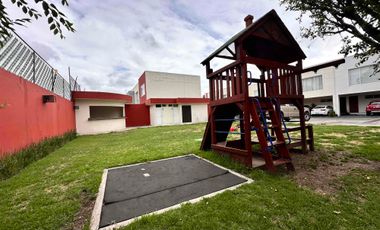 Venta de casa en privada en  Metepec