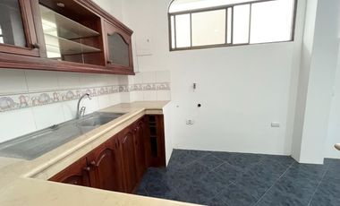 RENTO IMPECABLE SUITE JUNTO A PARQUE!!