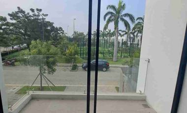 Casa Nueva en Urb. La Costa, Etapa Costa Azul