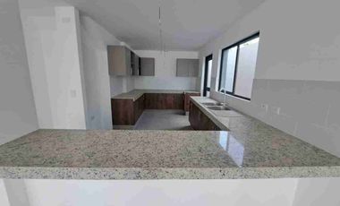 Casa Nueva en Urb. La Costa, Etapa Costa Azul