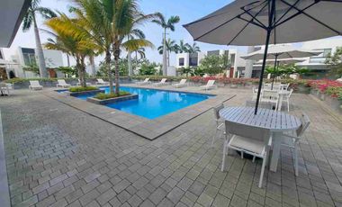 Casa Nueva en Urb. La Costa, Etapa Costa Azul