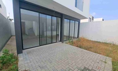 Casa Nueva en Urb. La Costa, Etapa Costa Azul
