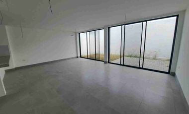 Casa Nueva en Urb. La Costa, Etapa Costa Azul