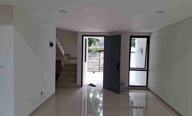 Disewakan rumah baru 3 lt, citra garden 2