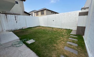 En venta casa de 3 dormitorios en Isla celeste en Samborondón.