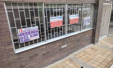 SE ARRIENDA LOCAL COMERCIAL UBICADO EN LA CALLE 17 # 25-29