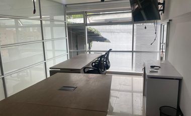 Venta de oficina AMOBLADA en Altos del Poblado, Poblado