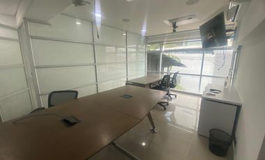 Venta de oficina AMOBLADA en Altos del Poblado, Poblado