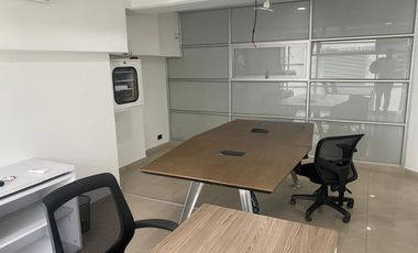 Venta de oficina AMOBLADA en Altos del Poblado, Poblado