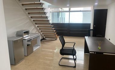 Venta de oficina AMOBLADA en Altos del Poblado, Poblado