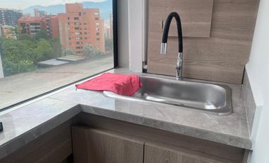 Venta de oficina AMOBLADA en Altos del Poblado, Poblado