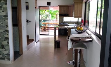 Vendo cabaña de tres niveles en Sopetran Antioquia