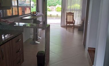 Vendo cabaña de tres niveles en Sopetran Antioquia