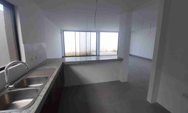 Casa 🏡 195.04m², La Costa, Via a Samborondón.