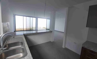 Casa 🏡 195.04m², La Costa, Via a Samborondón.