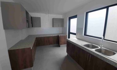 Casa 🏡 195.04m², La Costa, Via a Samborondón.