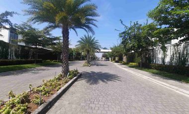 Casa 🏡 195.04m², La Costa, Via a Samborondón.