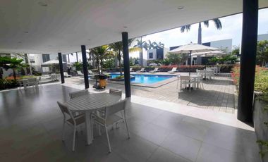 Casa 🏡 195.04m², La Costa, Via a Samborondón.