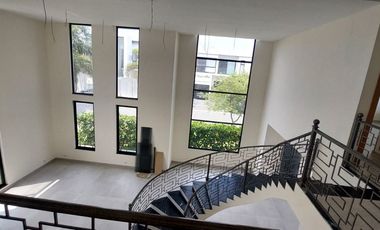 Isla Mocoli, Renta de hermosa casa 4 dormitorios con piscina y vista a lago