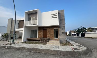 CASA EN VENTA EN LOMAS DEL DORADO BOCA DEL RÍO | ARLETTE FLORES