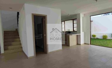 Vendo moderna casa esquinera acogedora por estrenar