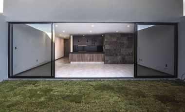 AMPLIO JARDIN CIMAZUL CASA EN VENTA