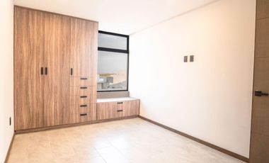 AMPLIO JARDIN CIMAZUL CASA EN VENTA