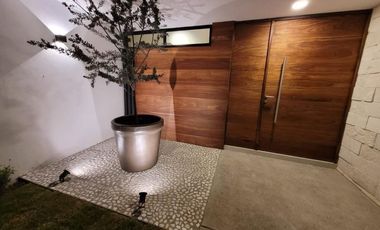 Casa Zenara, con Espacios Versátiles y Estilo Único