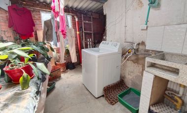 Vende Edificio Esquinero calle 153 Barrancas