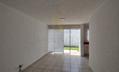 CASA EN RENTA EN FRACCIONAMIENTO BENEVENTO RESIDENCIAL