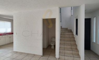 CASA EN RENTA EN FRACCIONAMIENTO BENEVENTO RESIDENCIAL