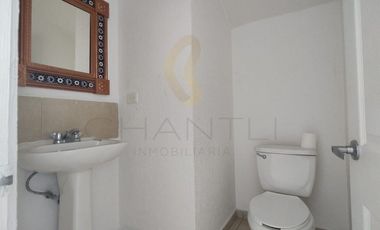 CASA EN RENTA EN FRACCIONAMIENTO BENEVENTO RESIDENCIAL
