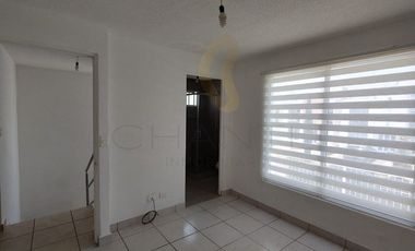 CASA EN RENTA EN FRACCIONAMIENTO BENEVENTO RESIDENCIAL