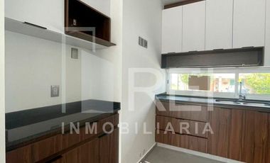 VENTA CASA DENTRO DE COTO EN CASA FUERTE TLAJOMULCO