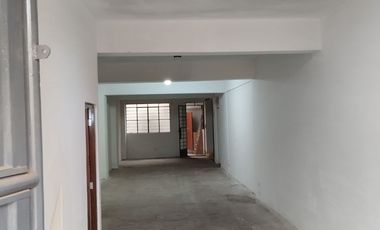 Alquiler de amplio Local Comercial en Avenida en San Martin de Porres