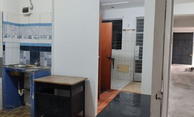 Alquiler de amplio Local Comercial en Avenida en San Martin de Porres
