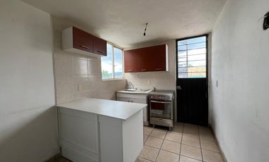 DEPARTAMENTO REMODELADO EN VENTA – EXCELENTE UBICACIÓN  ✅ A unos pasos del libramiento, muy cerca de la salida a Charo y del mercado de abastos.