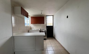 DEPARTAMENTO REMODELADO EN VENTA – EXCELENTE UBICACIÓN  ✅ A unos pasos del libramiento, muy cerca de la salida a Charo y del mercado de abastos.