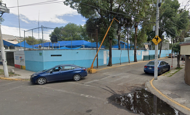 ¡¡Atención Inversionistas!! Casa en Remate Bancario Adjudicada Entrega de 3 A 6 M  Col. Hab los Pirules, Tlalnepantla de Baz, Estado de México