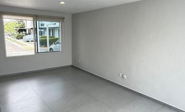 Casa en Renta en La Moraleja, Coto Pamplona, Zapopan